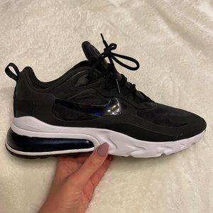 Black Nike Air Max